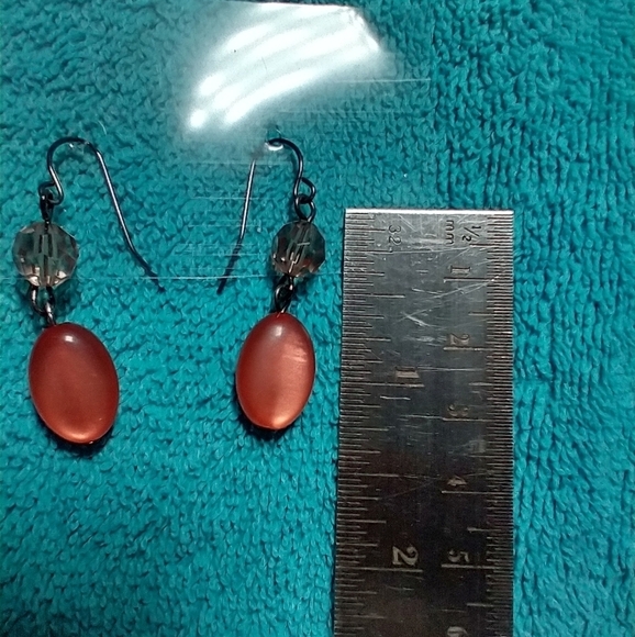 Wire dangle silvertone orange clear faceted beaded earrings - Picture 2 of 2